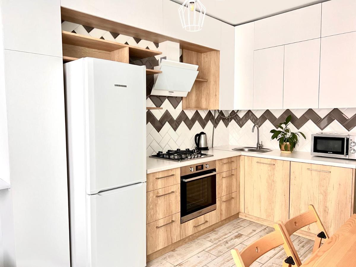 Osapart Cozy Apartment In A Complex Semycvit Lvov Exteriér fotografie