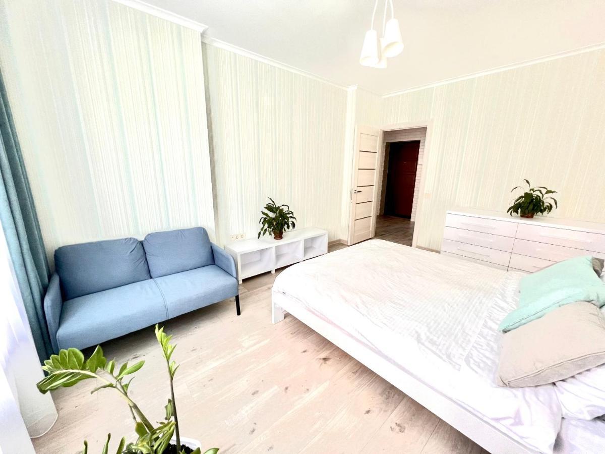 Osapart Cozy Apartment In A Complex Semycvit Lvov Exteriér fotografie