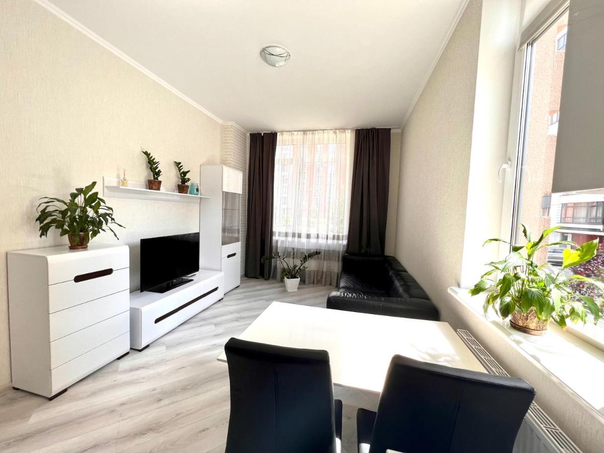 Osapart Cozy Apartment In A Complex Semycvit Lvov Exteriér fotografie